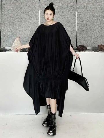 Black Pleated Irregular Big Size Long Dress New Round Neck Half Sleeve