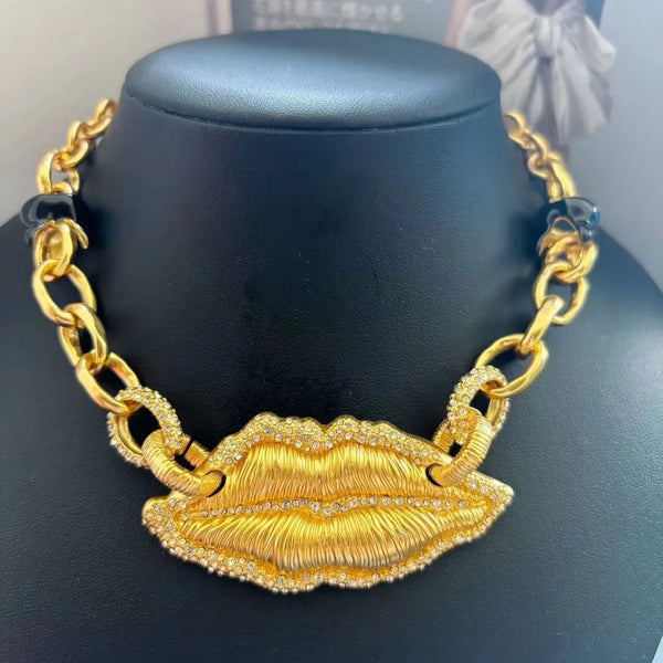 High-quality exquisite mouth collar Necklace