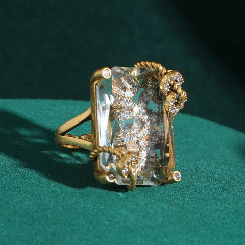 Phatbird Vintage Luxury Gold-Plated Crystal Claw-Set Ring